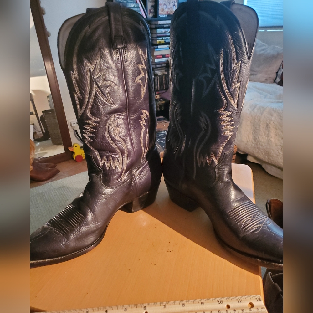 Oak Tree Farms black leather cowboy boots 10D
